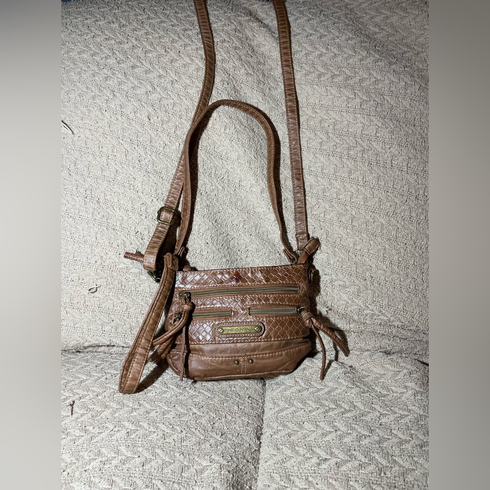 Stone Mountain USA Brown partial weaving purse
